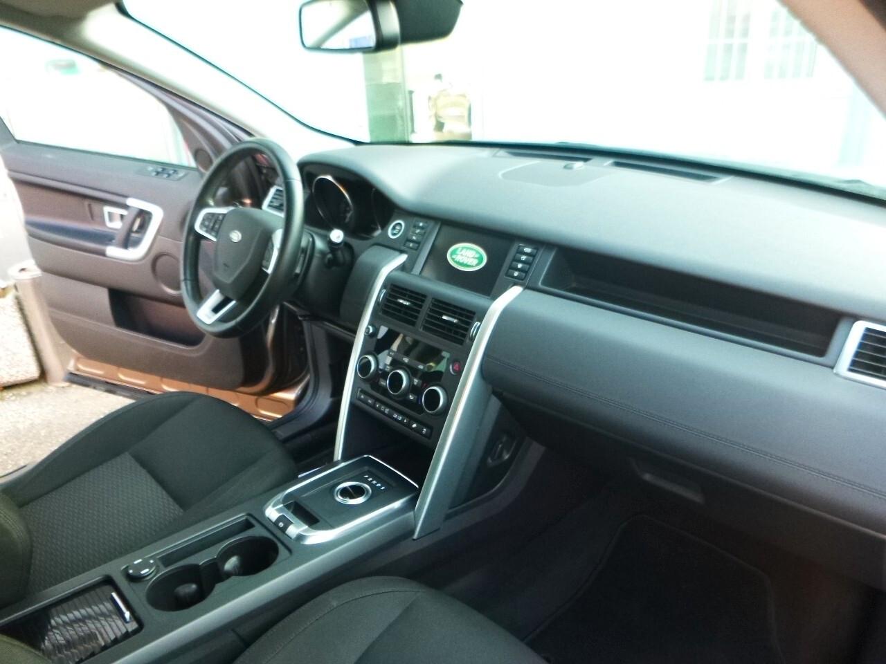 Land Rover Discovery Sport 2.0 TD4 150 CV HSE