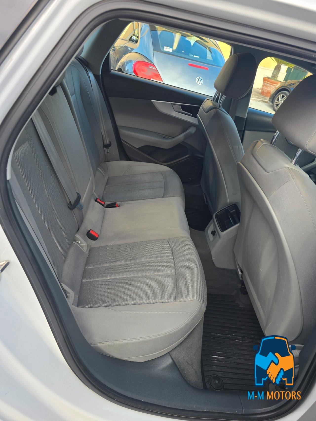Audi A4 Avant 2.0 tdi Business 150cv s-tronic