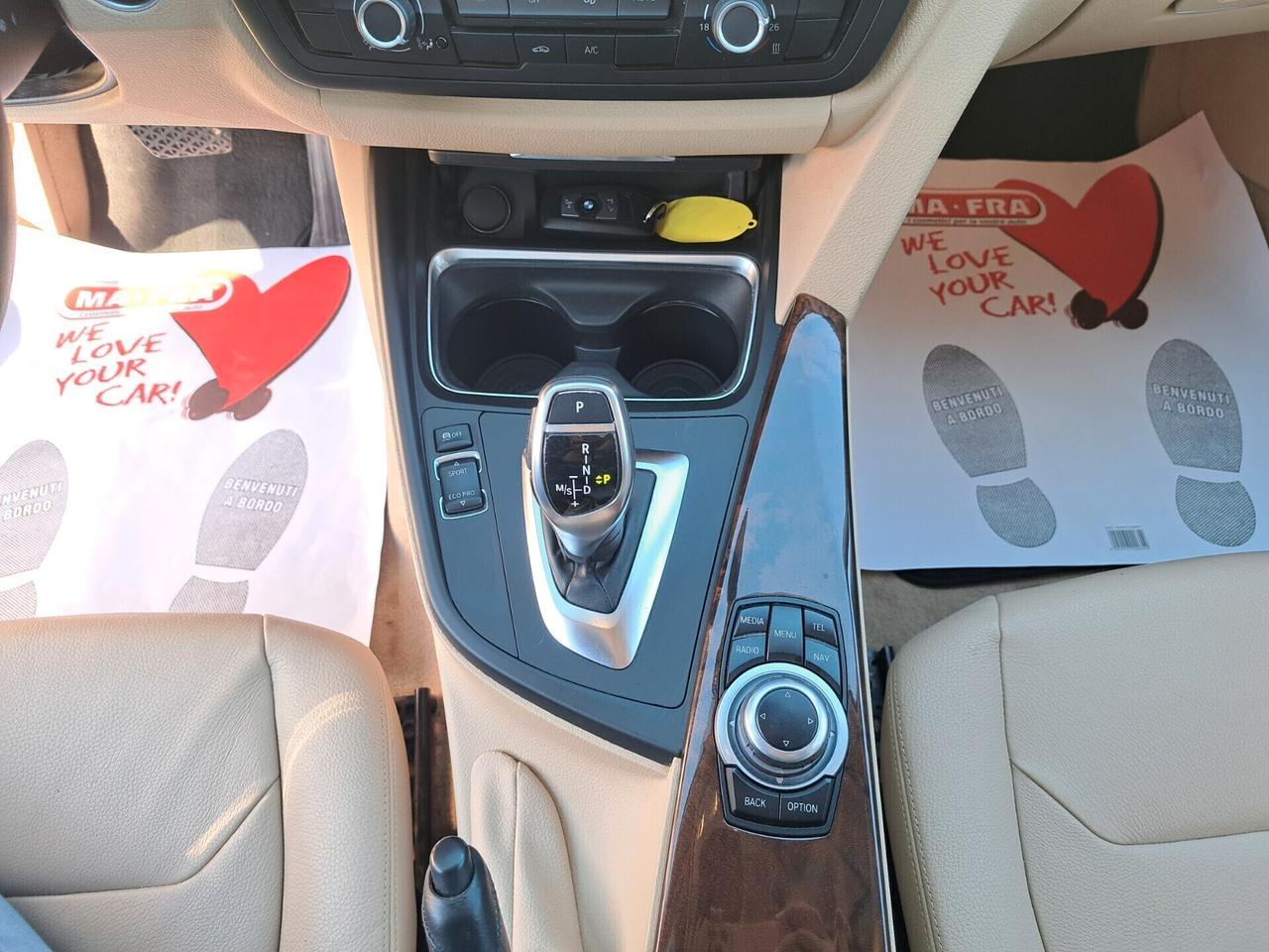 Bmw 330dA Touring Luxury/ AUT