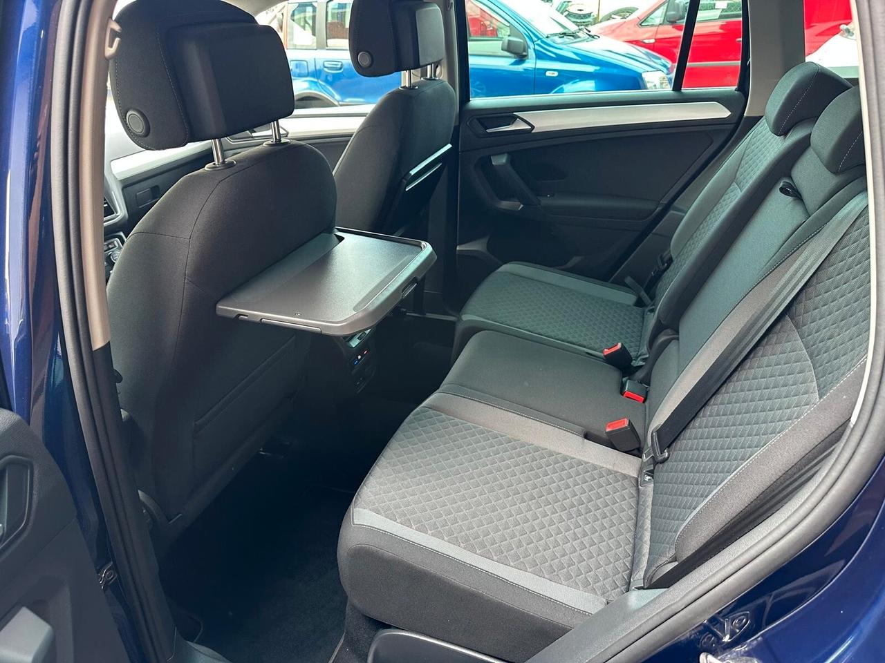 Volkswagen Tiguan 2.0 TDI SCR DSG 4MOTION Business BMT