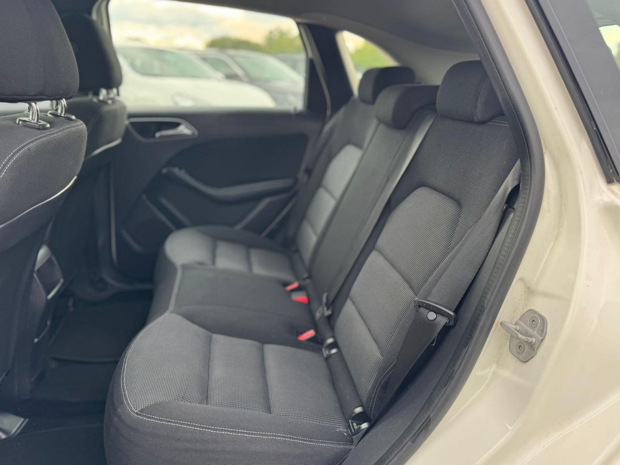 Mercedes-benz B 200 NGD Executive Gancio Traino