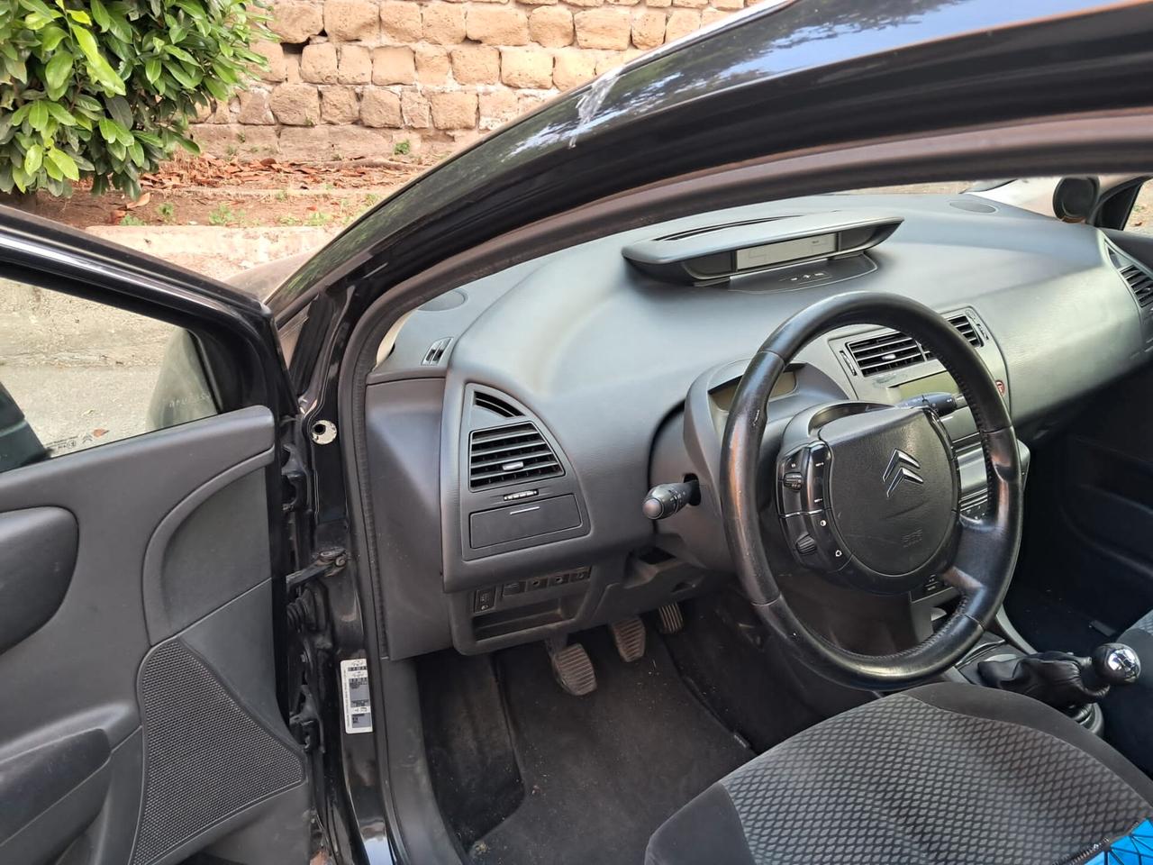 Citroen C4 1.6 HDi 90CV