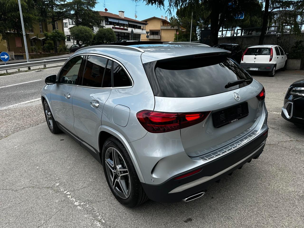 Mercedes-benz GLA 200 d "AMG-LINE" Advanced Plus + TETTO PANORAMA + CAMERA