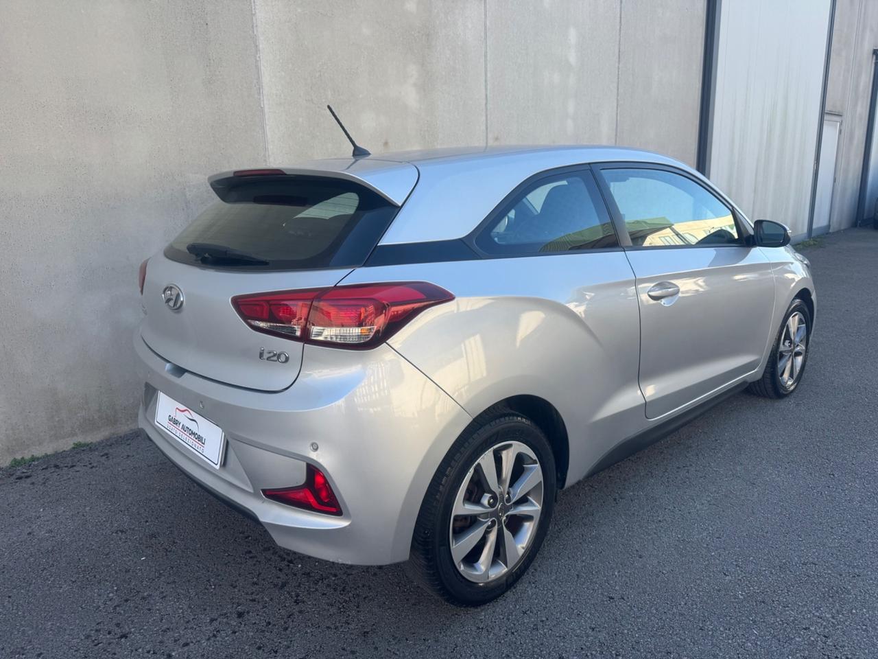 Hyundai i20 Coupé 1.2 Sport UNIPRO OK NEOP