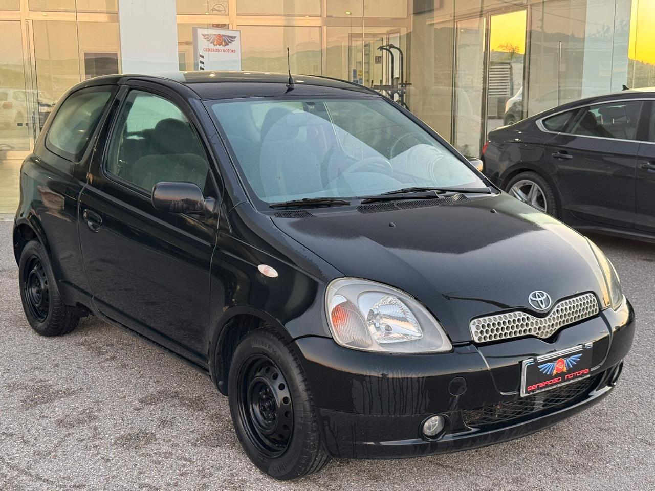Toyota Yaris 1.0i 16V cat 3 porte Sol