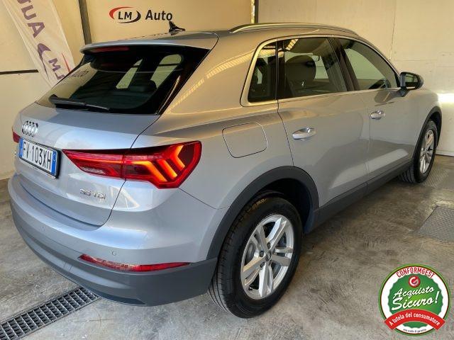 AUDI Q3 35 TDI Business