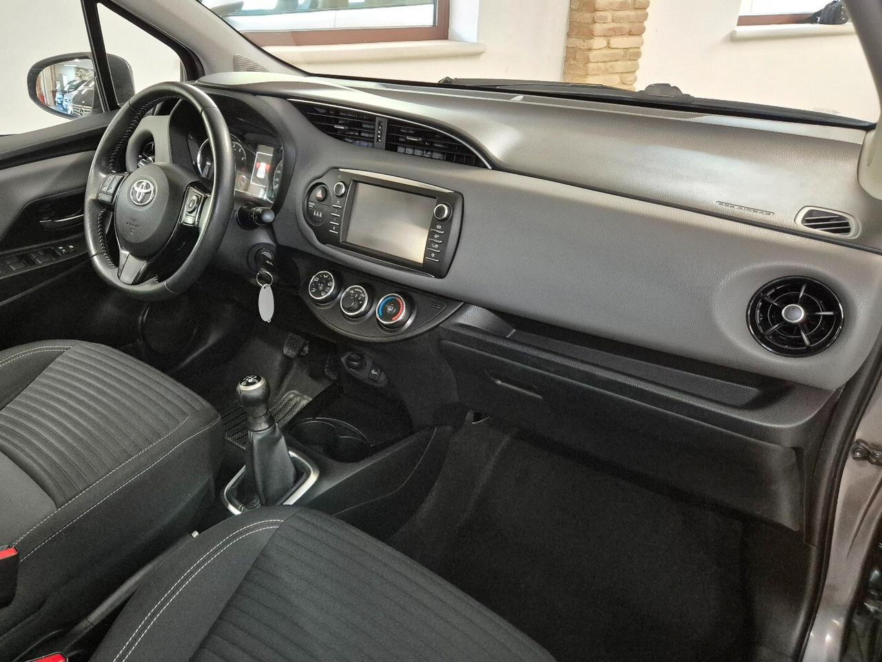 Toyota Yaris 1.0 5 porte Active