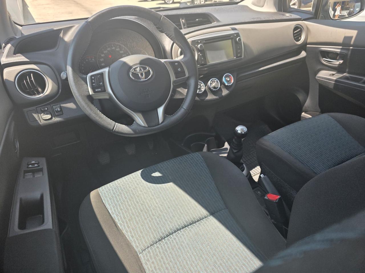Toyota Yaris 1.0 5 porte Lounge