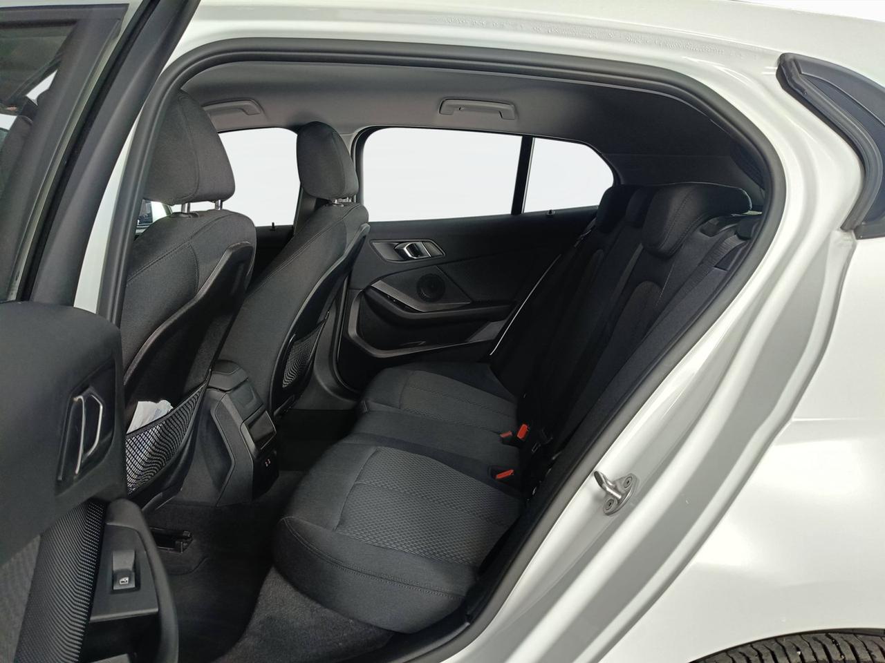 BMW Serie 1 F40 - 116i Advantage