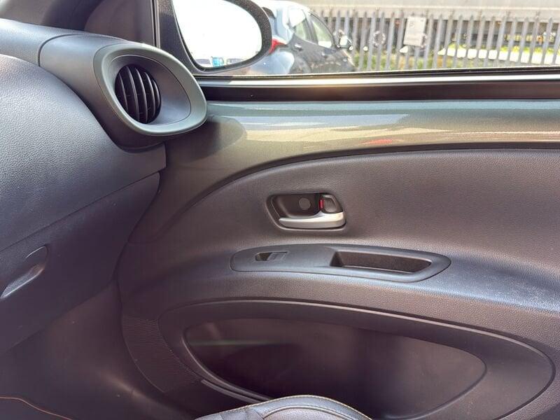 Toyota Aygo X 1.0B (72 CV) Limited