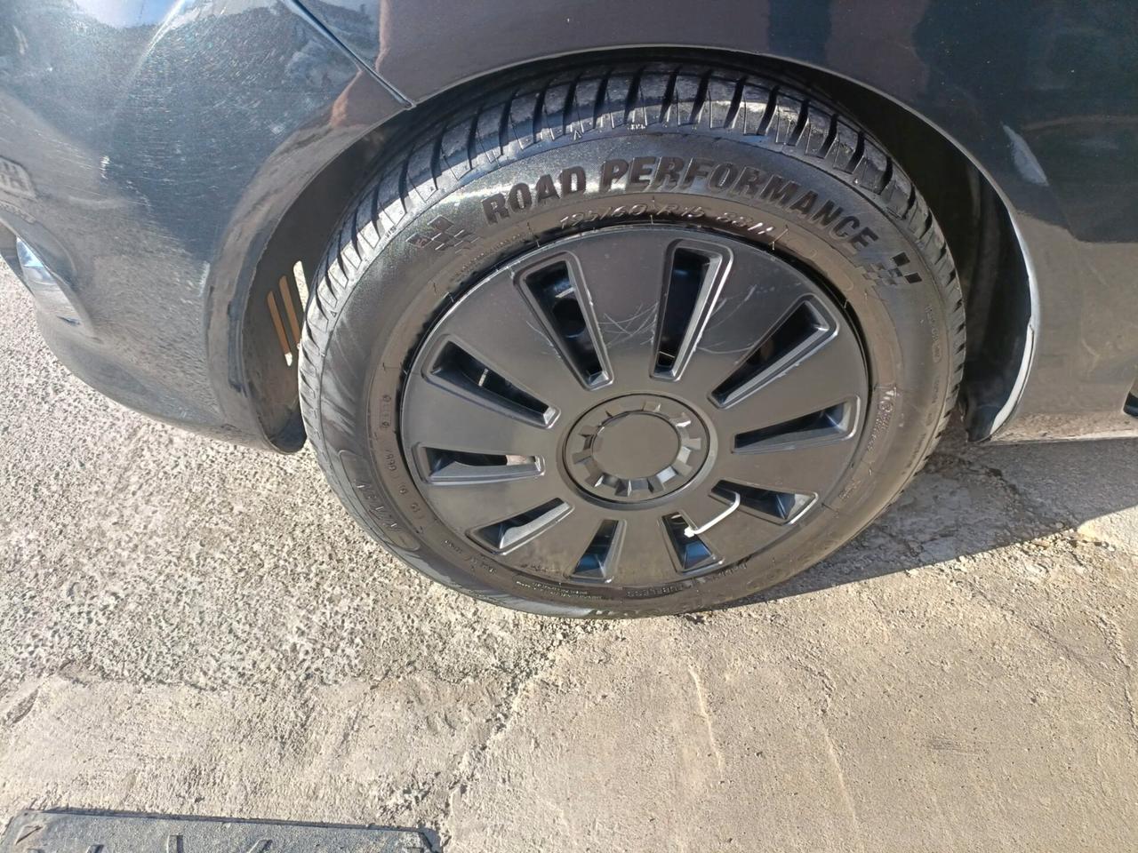 Ford Fiesta 1.4 5 porte Bz.- GPL Titanium