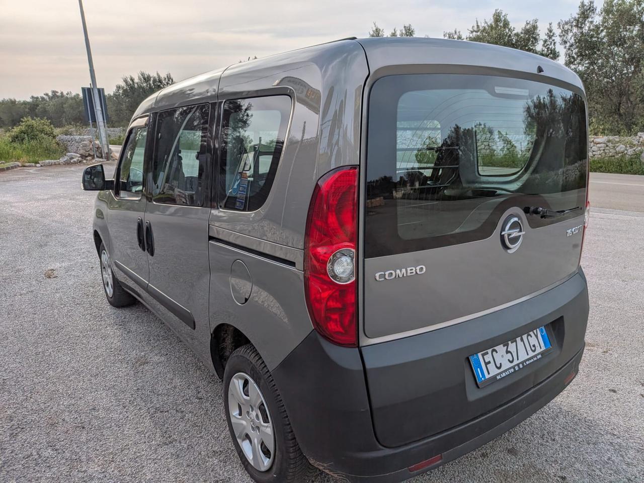 Opel Combo 1.6 CDTI 105CV AUTOCARRO 5 POSTI