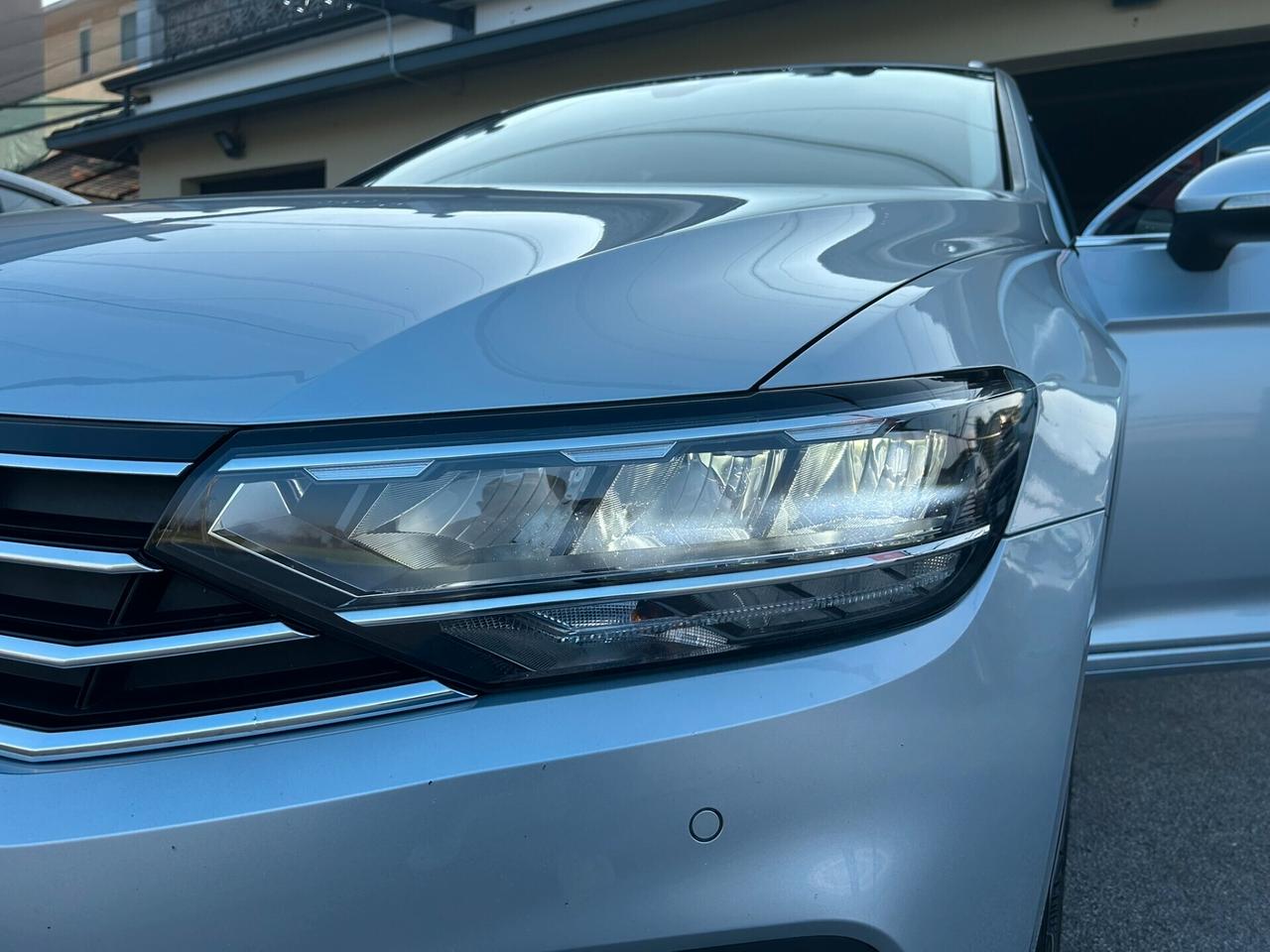 VW PASSAT VARIANT 2.0 TDI 122CV DSG Business