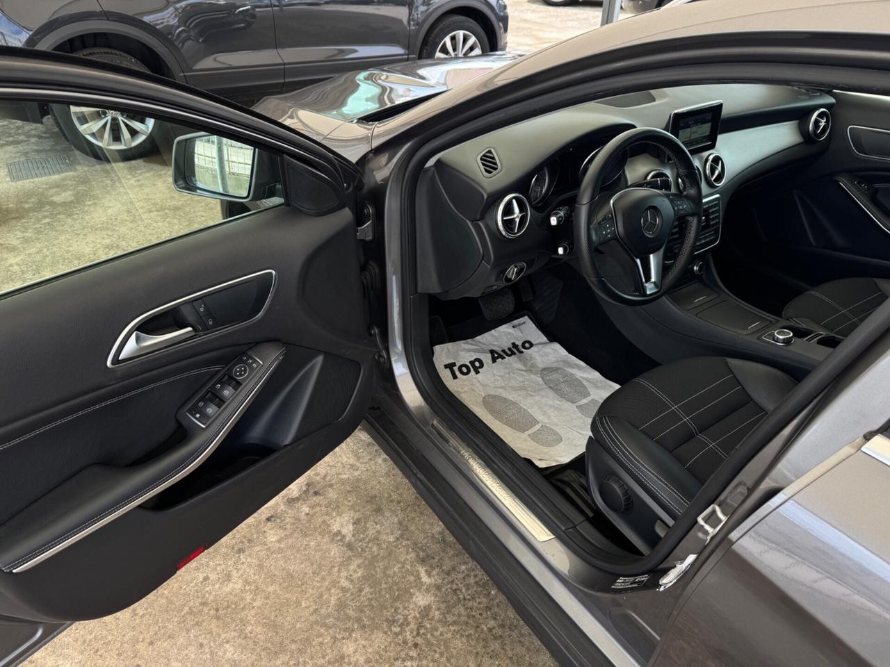 MERCEDES-BENZ GLA 200 CDI AUT. SPORT - MY15