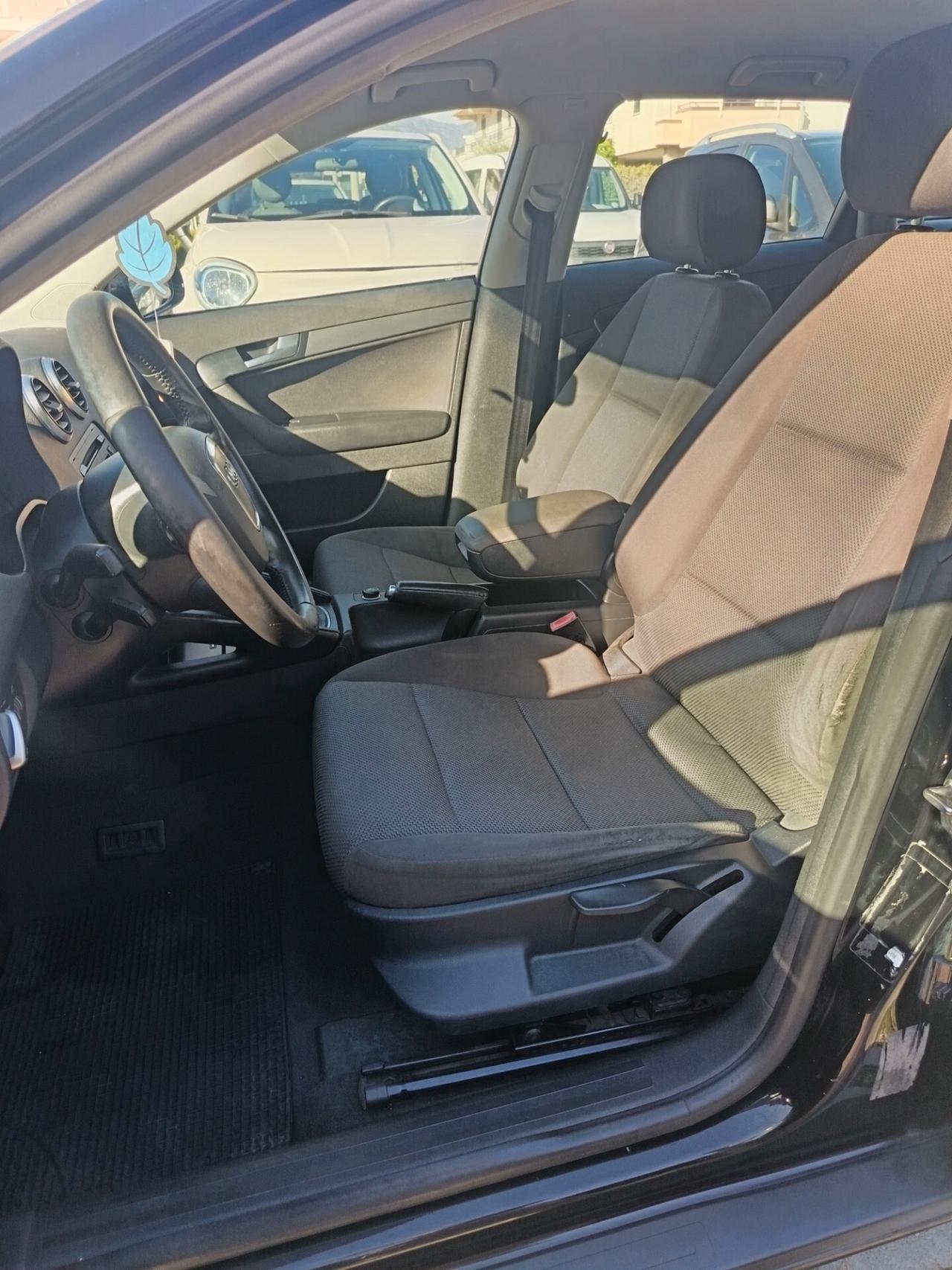 Audi A3 1.6 TDI 90 CV CR Attraction MOTORE REVISIONATO A KM 250.000