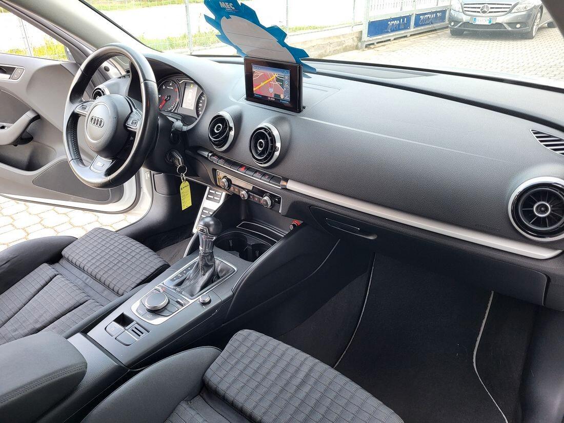 Audi A3 SPB 2.0 TDI 150 CV S tronic + F1 ***S-LINE EDITION ***