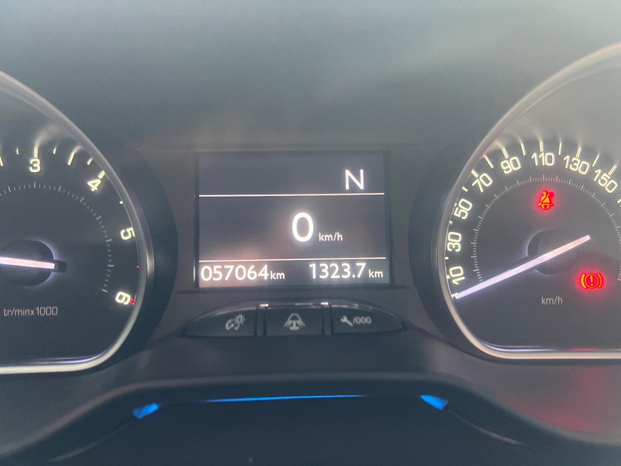 Peugeot 2008 1.6 e-HDi 92 CV Stop&Start robotizzato Allure