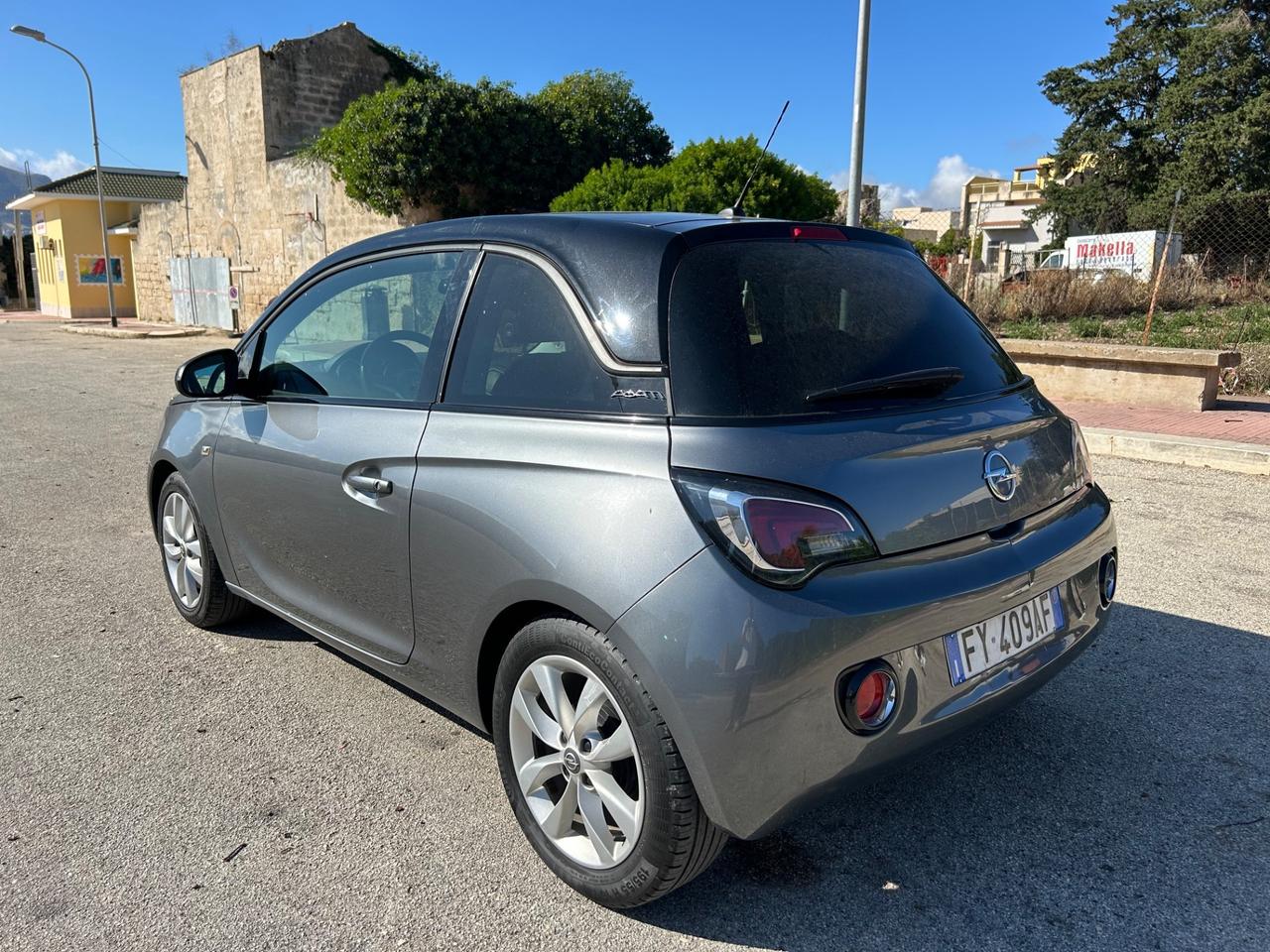Opel Adam Rocks 1.2 70 CV