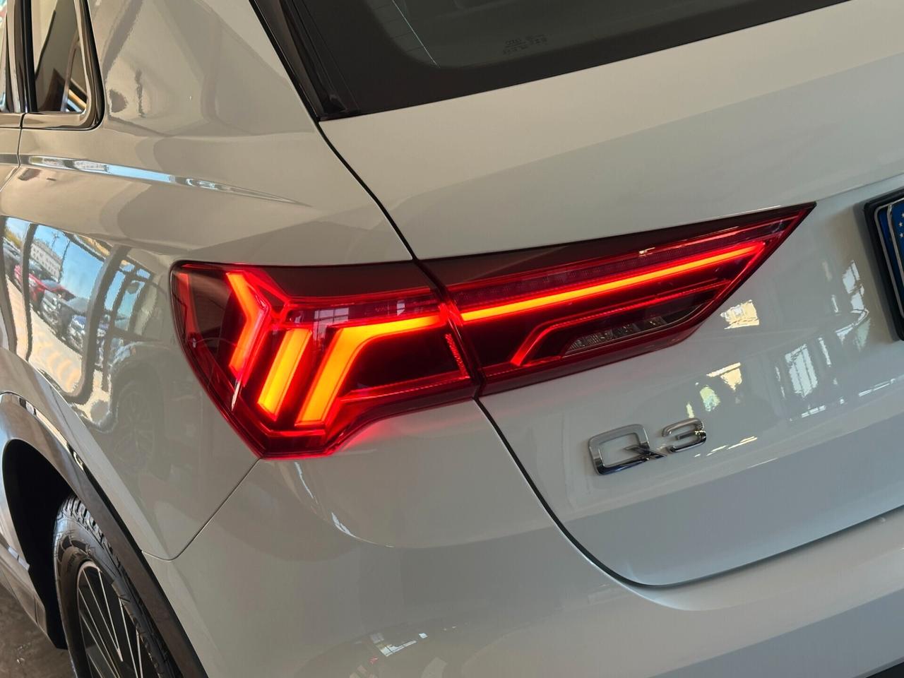 Audi Q3 35 2.0 TDI 150 cv. S Tronic LINE EDITION