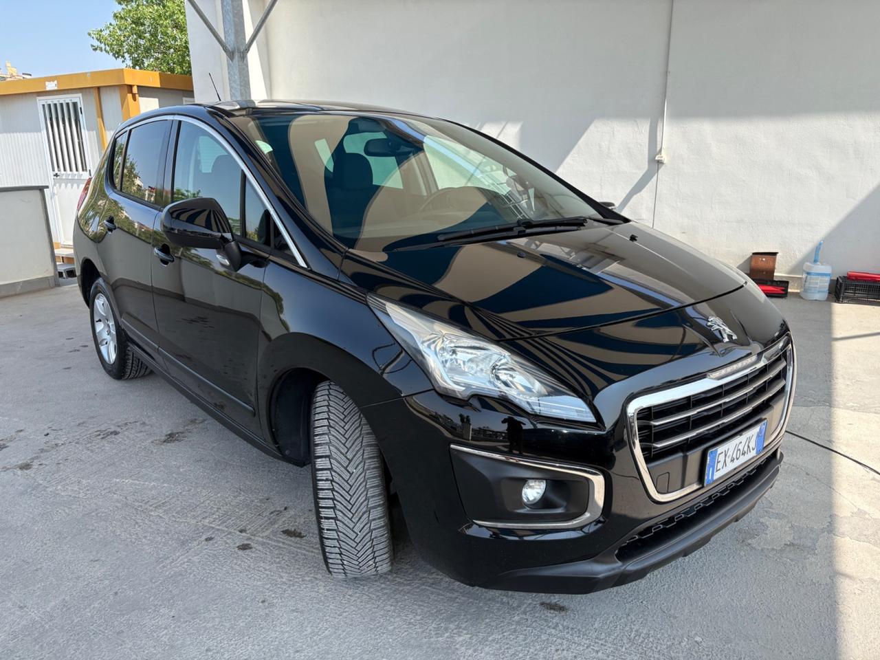 Peugeot 3008 1.6 HDi 115CV Business