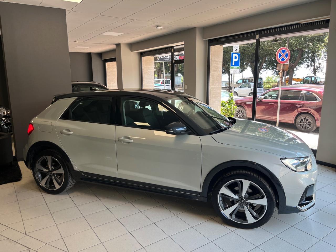 Audi A1 allstreet 30 TFSI S tronic Identity Contrast