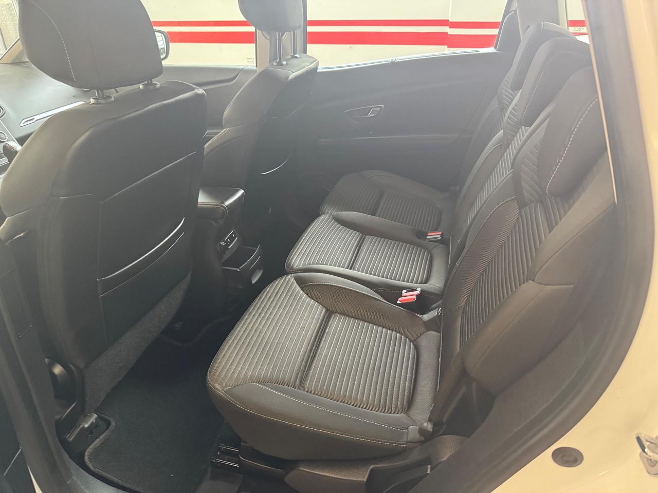 Renault Grand Scenic Blue dCi 120 CV EDC Business