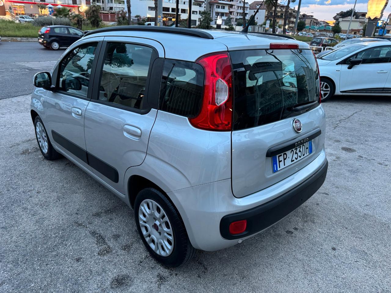 Fiat Panda 1.2 Lounge 2018 COMANDI AL VOLANTE