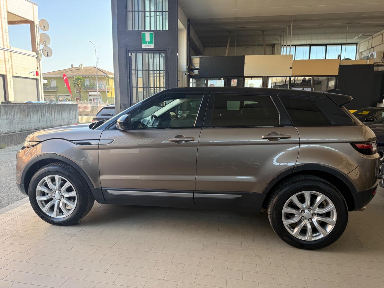 Land Rover Range Evoque 2.0 TD4 150 CV 5p. SE Dynamic