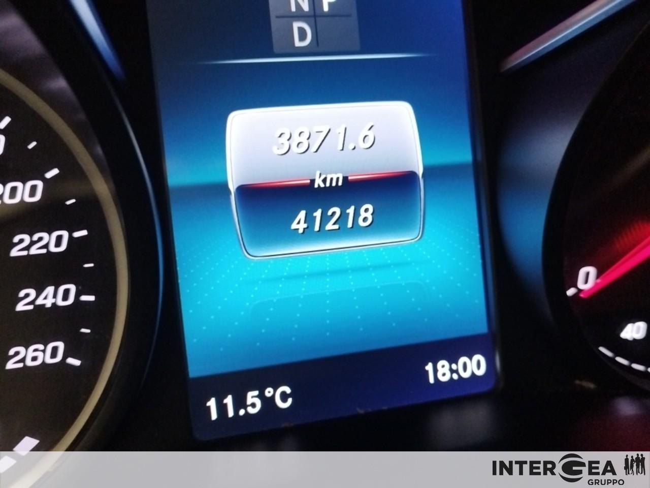 Mercedes-Benz V Long 250 d Sport Business 4matic auto