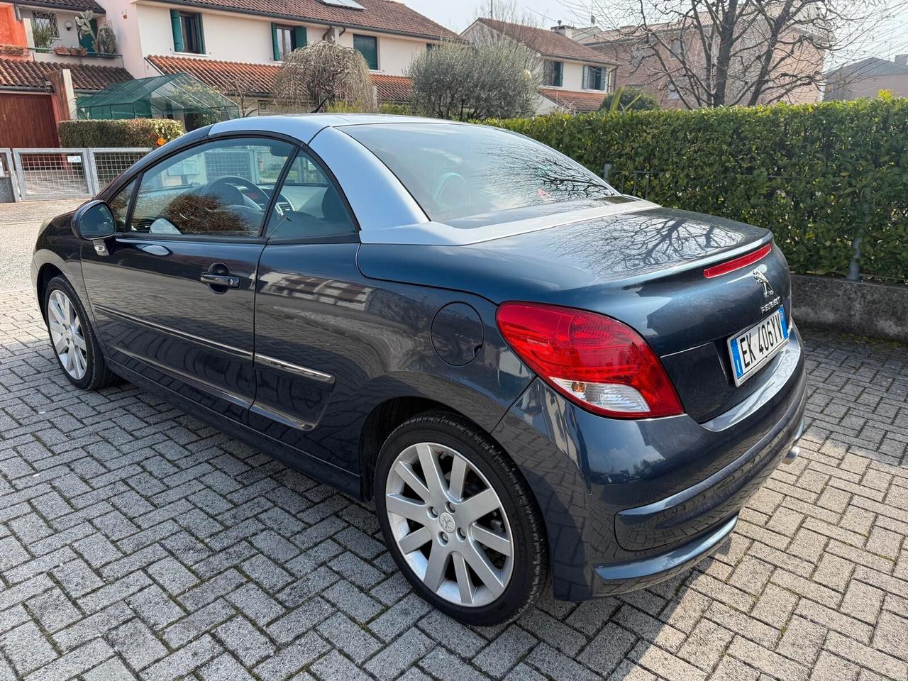 Peugeot 207 1.6 VTi 120CV CC Allure
