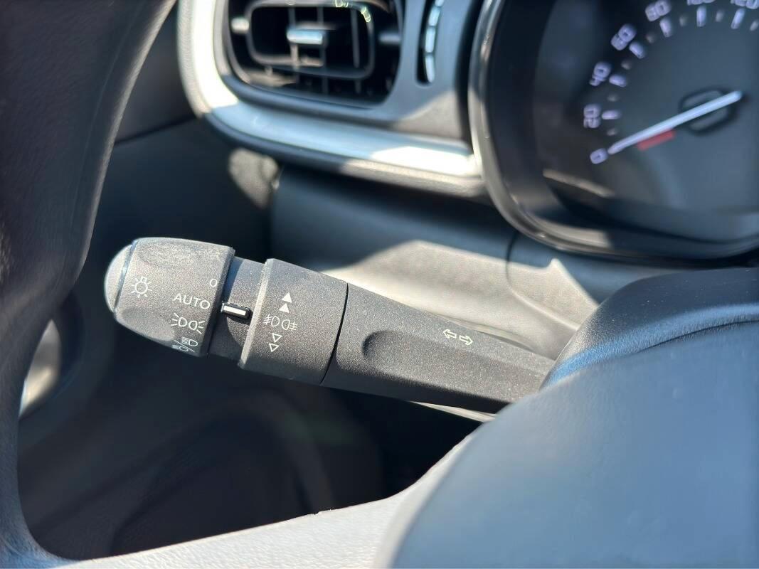 Citroen C3 1.2 puretech Feel s&s 83cv CON NAVI E CARPLAY