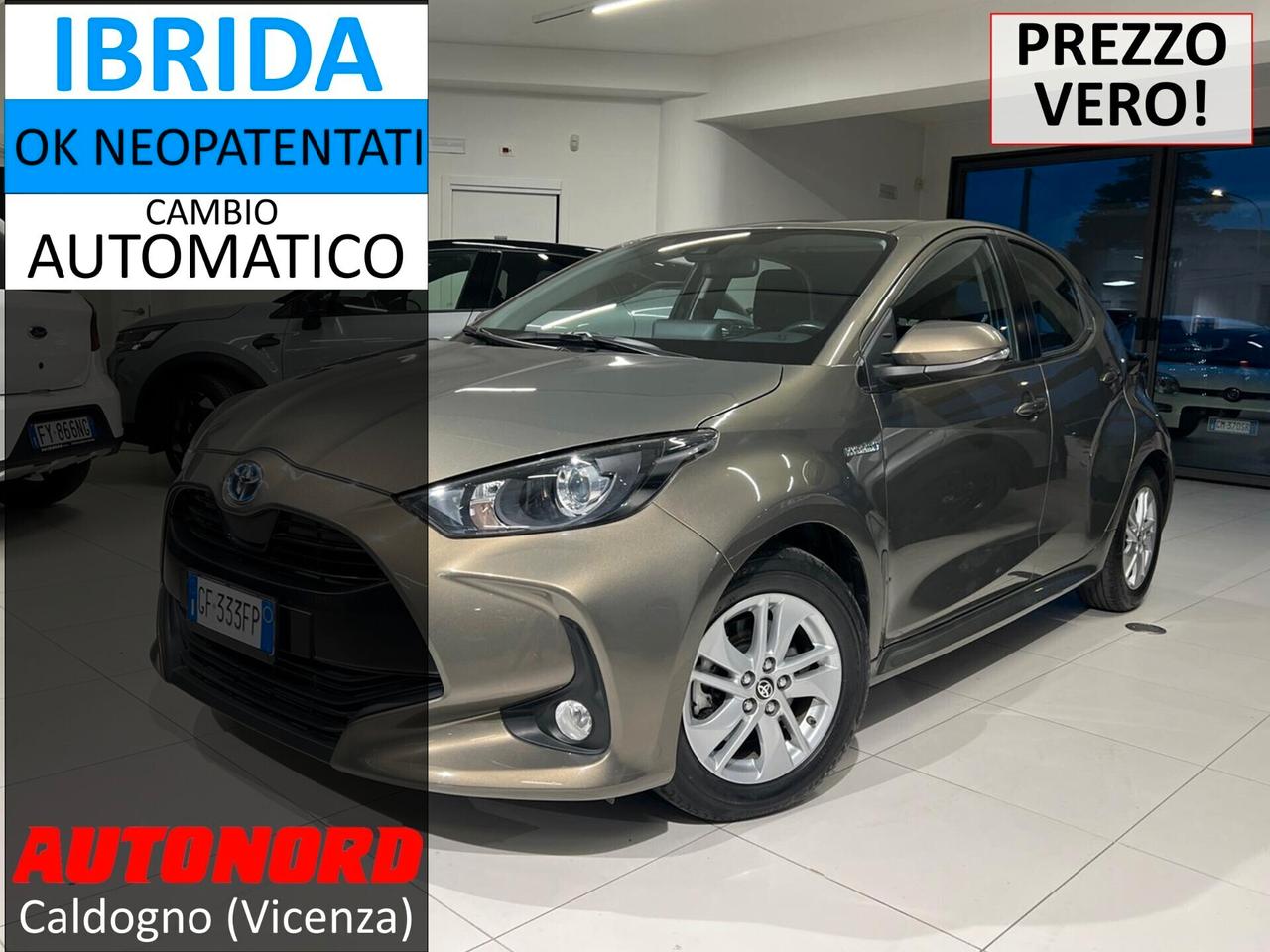 Toyota Yaris 1.5 Hybrid 5 porte Business