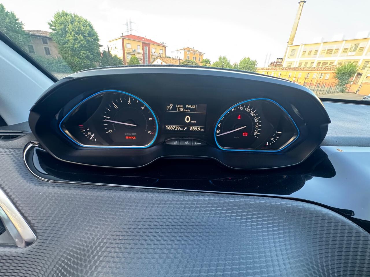 Peugeot 2008 Anno 2016 1.6 Diesel Crossway Euro6