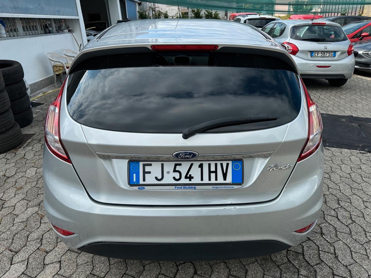 Ford Fiesta 1.5 TDCi 75CV 5 porte Titanium