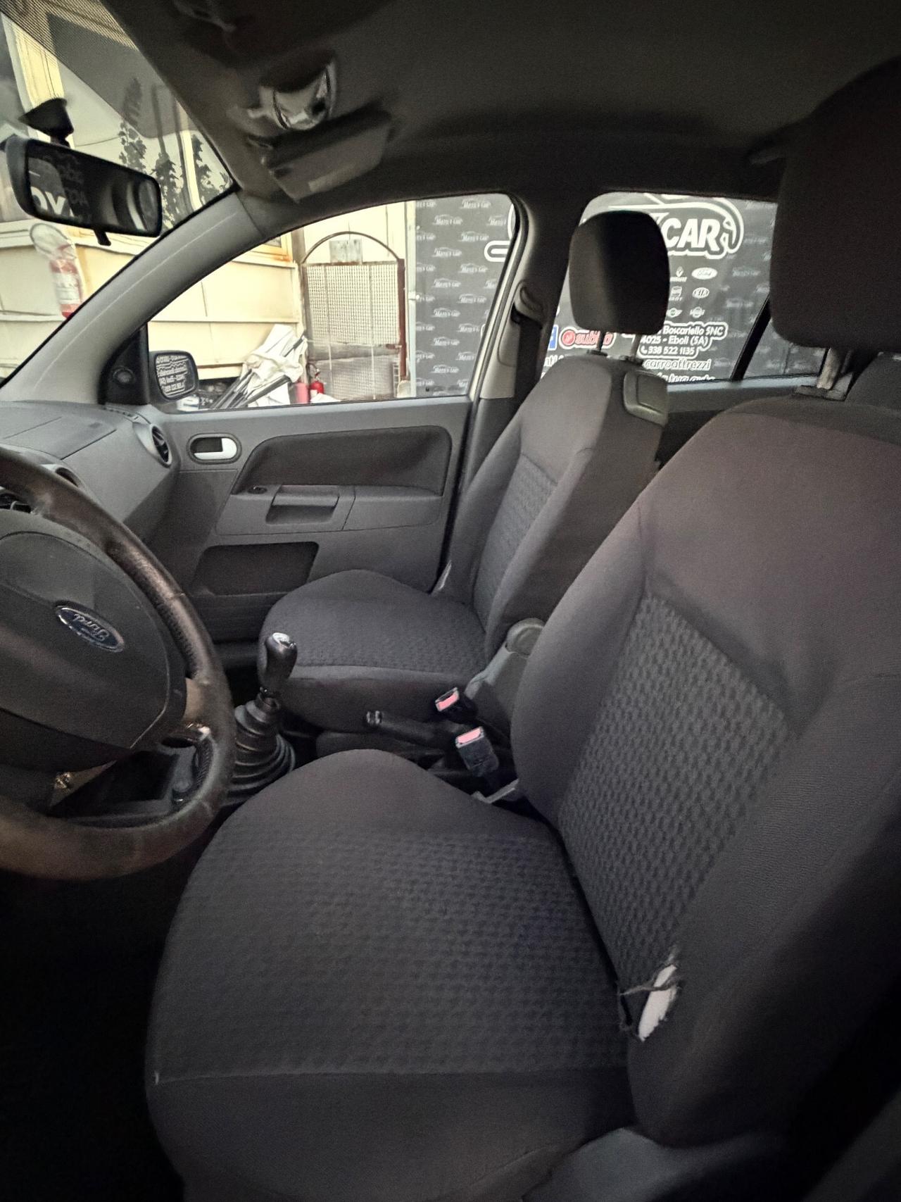 FORD FUSION (anno 2003)