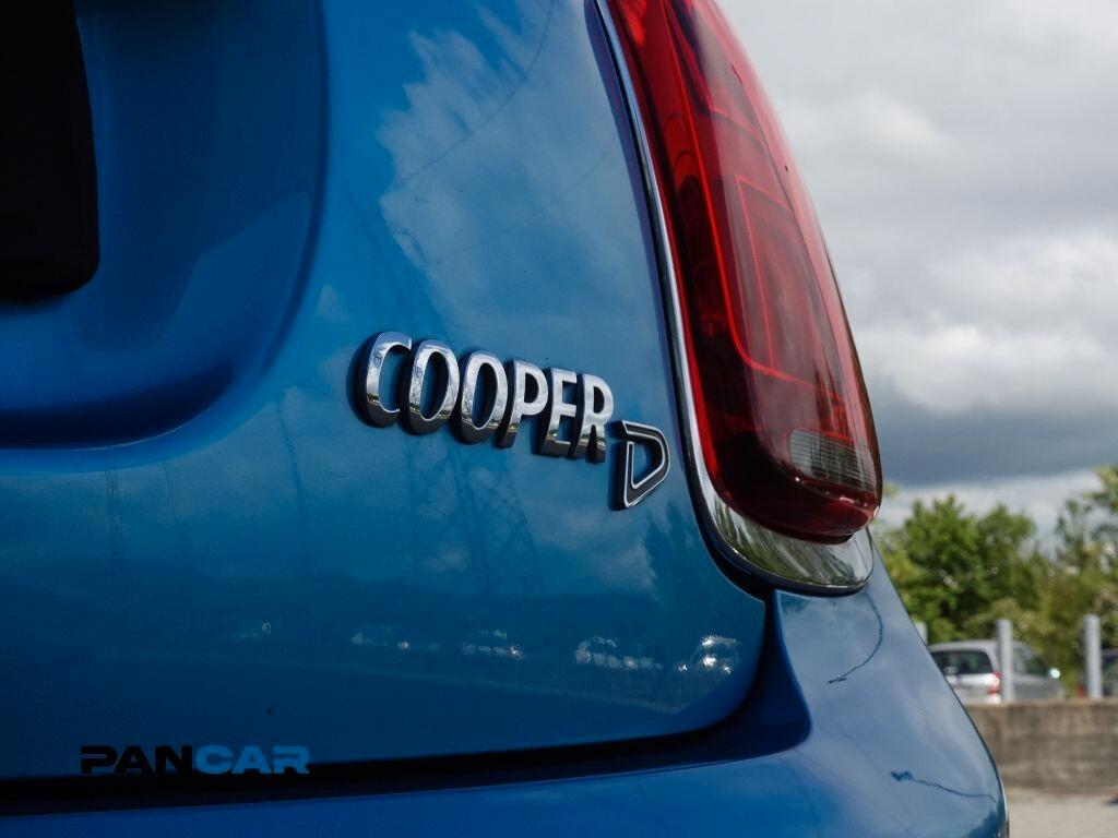 MINI 1.5 Cooper D 5p auto