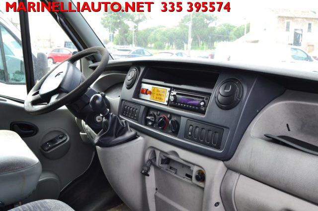 RENAULT Mascott 160.35 7 P. 3.0 CASSONE FISSO CON GRU FASSI F28