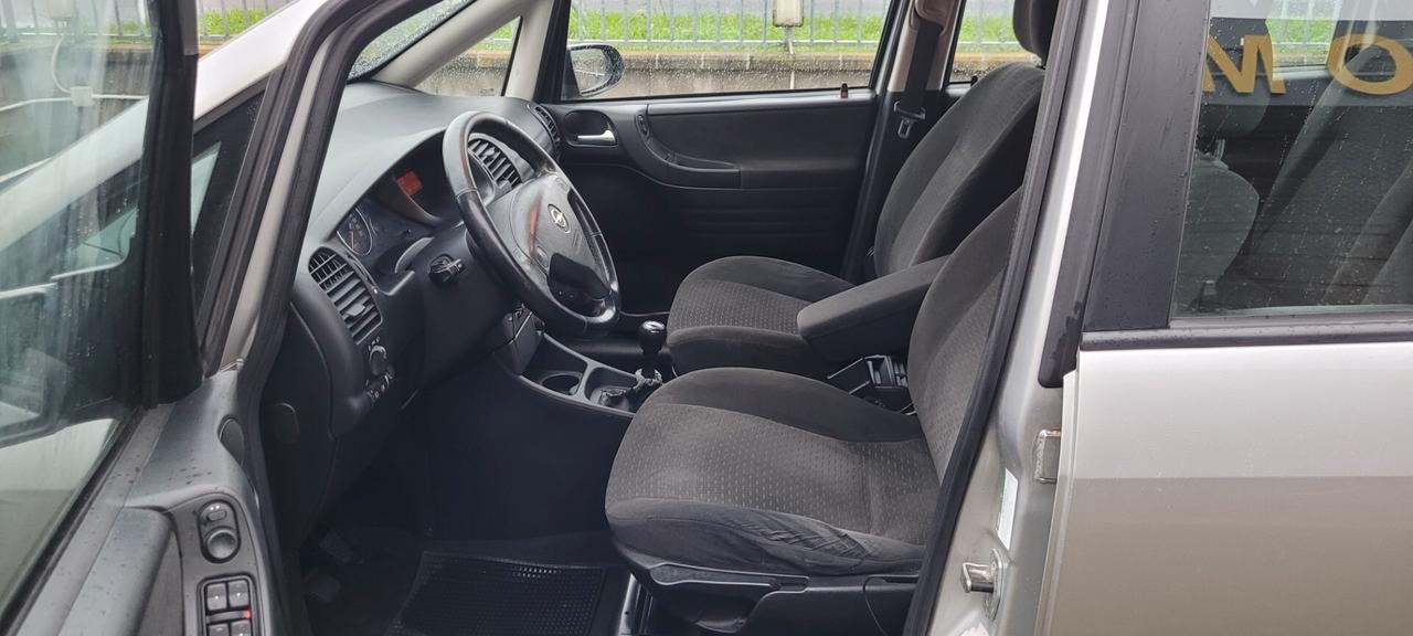 Opel Zafira 7 POSTI 2.0 16V DTI cat Comfort