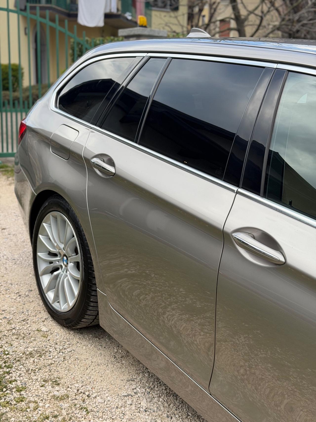 Bmw 530 xDRIVE LUXURY KMCERT GARANZ UNICOPR EU6B