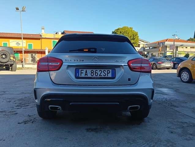 Mercedes-Benz GLA 220 d 4matic PREMIUM 177cv auto