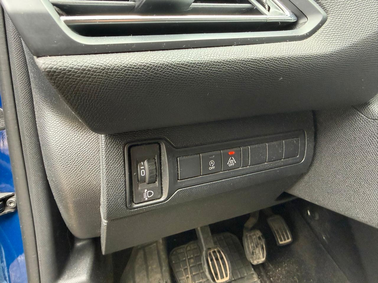 Peugeot 308 2019 1.5D UNIPRO