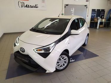 Toyota Aygo Aygo Connect 1.0 VVT-i 72 CV 5 porte x-clusiv