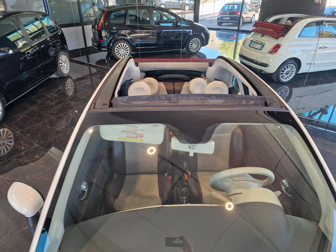 Fiat 500 1.2 by Gucci Cabrio, 136 mila chilometri.