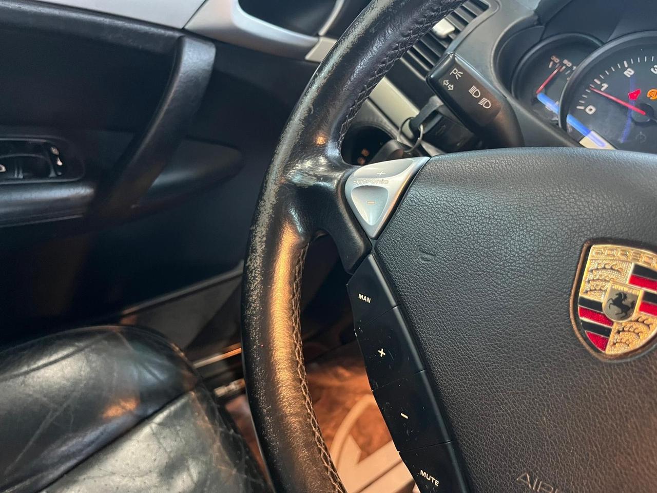 Porsche Cayenne 3.2 V6 cat