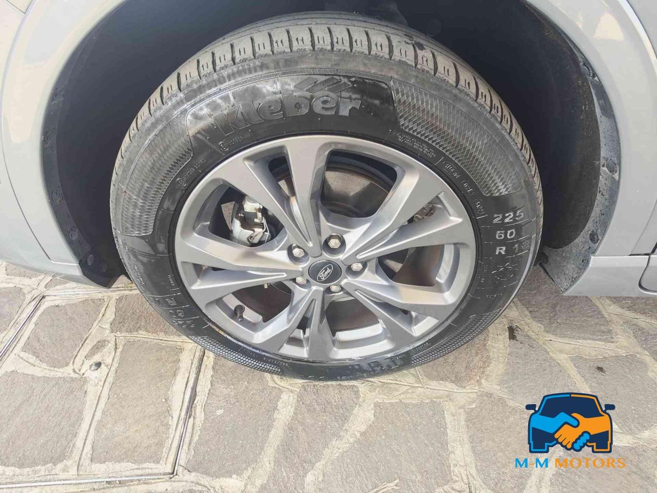 Ford Kuga 2.5 Full Hybrid 190 CV CVT 2WD ST-Line