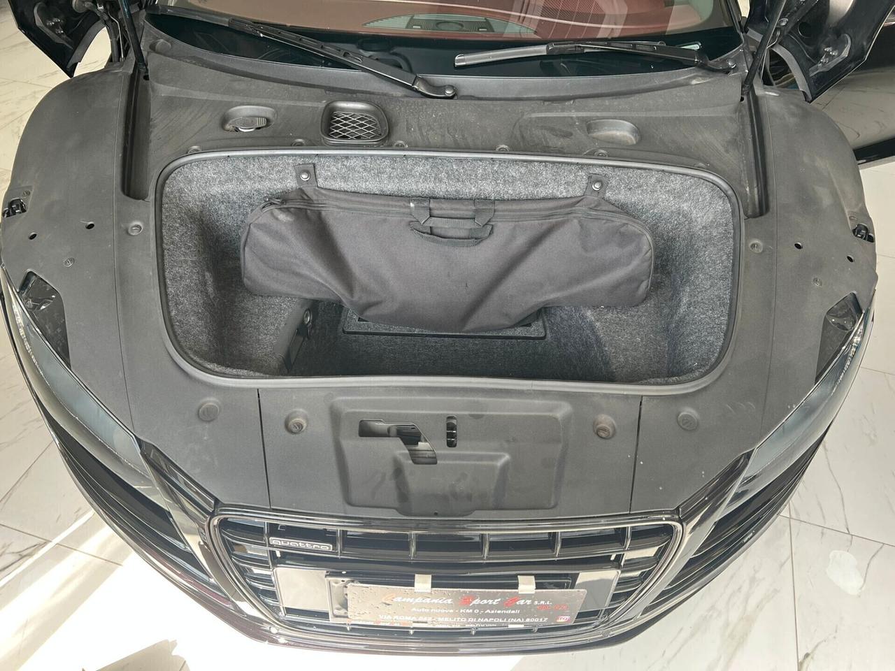 NUOVA AUDI R8 5.2 V10 FSI 525CV QUATTRO R-TRONIC CABRIO IDENTITY BLACK