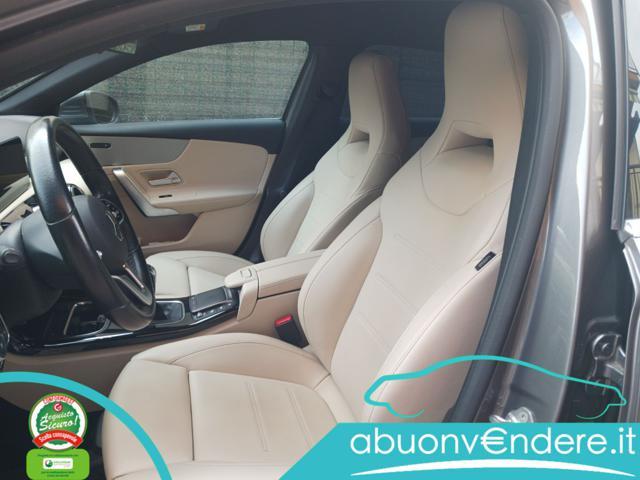 MERCEDES-BENZ A 200 Executive