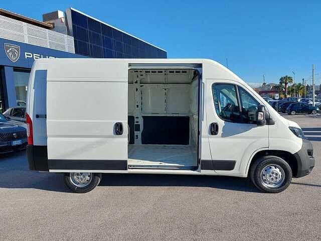 Peugeot Boxer 335 2.2 BlueHDi 140 S&S L2H2