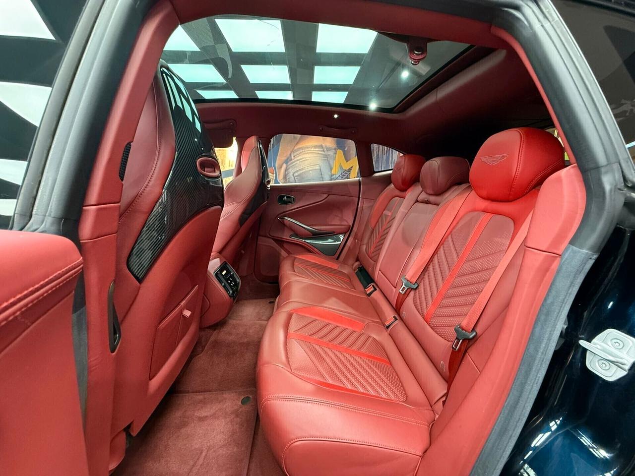 Aston Martin DBX 707 (143)