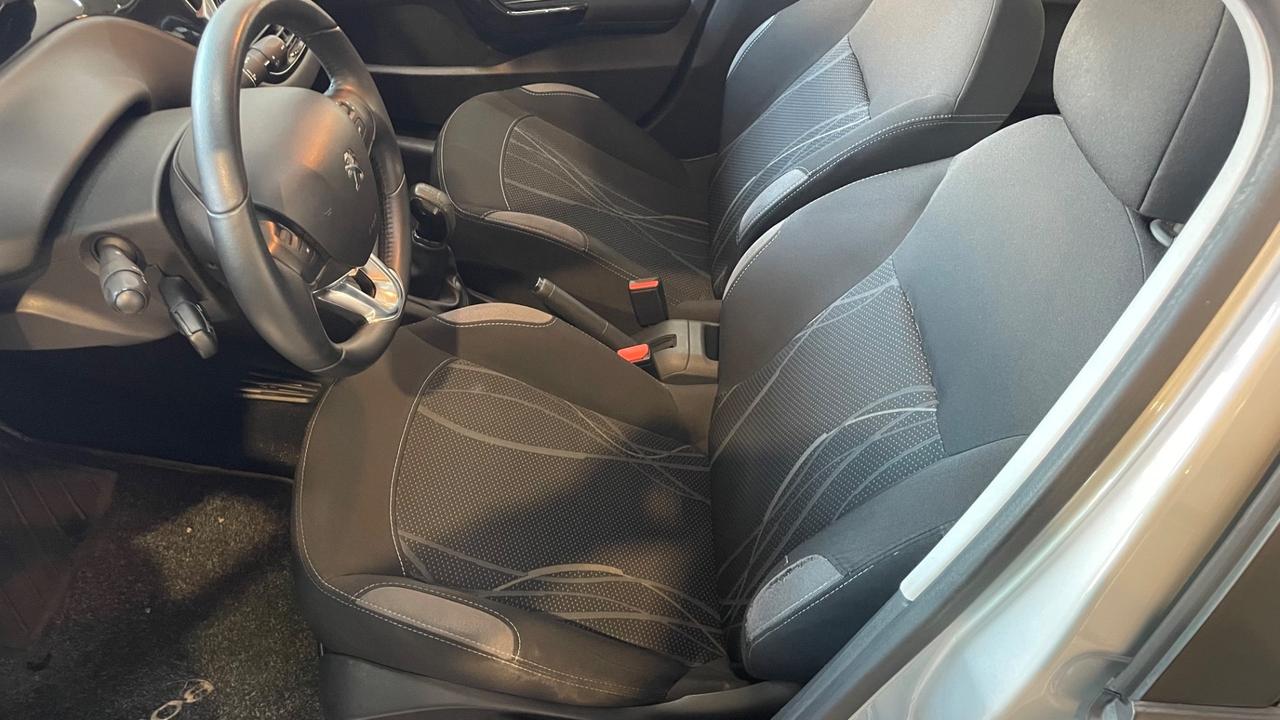 Peugeot 208 1.4 HDi 68 CV 5 porte Active